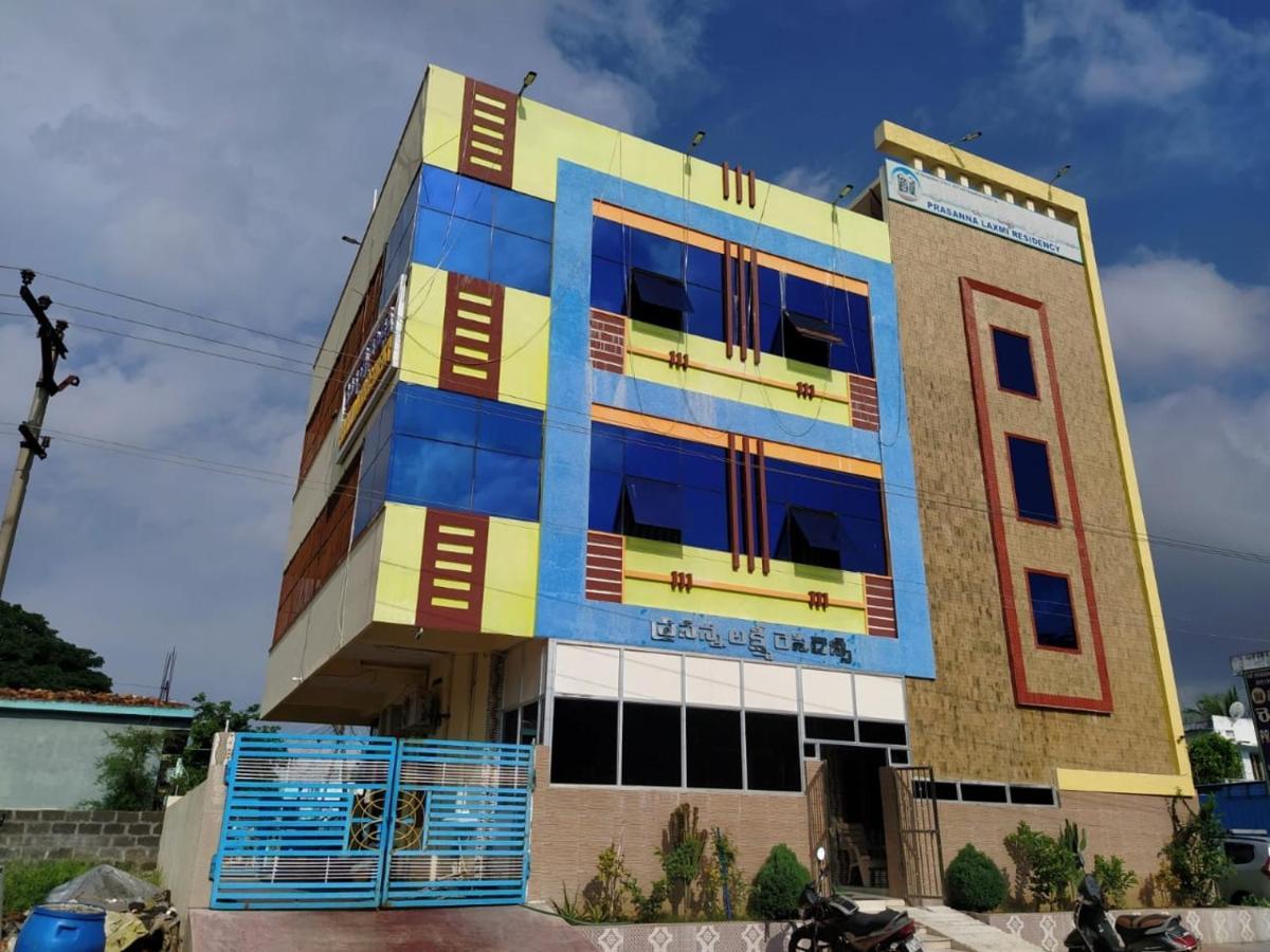 Prasanna Laxmi Residency Bhadrachalam Luaran gambar